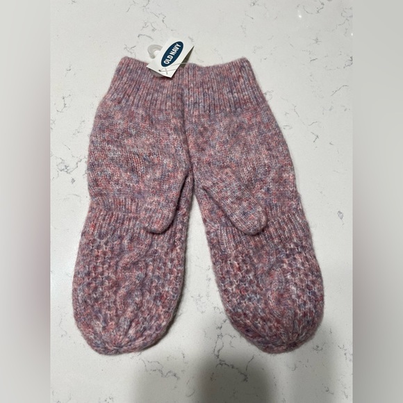 Old navy new Knit Convertible gloves and hat set. - Picture 2 of 8